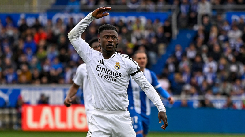 Ten-man_Real_Madrid_overcome_lowly_Alaves_1-0_after_Mbappe_sees_red - My Global News: Young Voices Ten-man Real Madrid overcome lowly Alaves 1-0 after Mbappe sees red