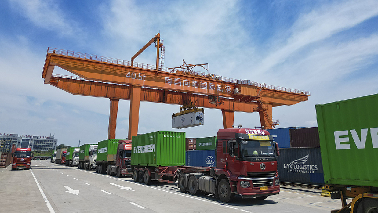 The trajectory of ASEAN-China trade: From E-market to free market