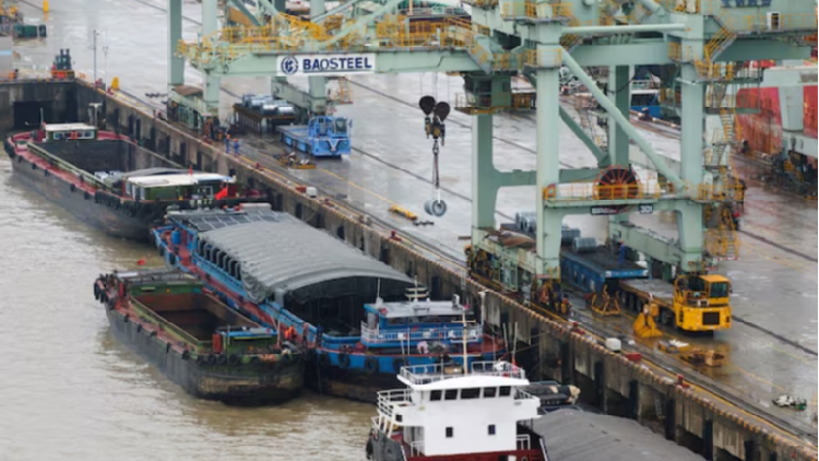 Trump administration sued over Chinese import tariffs