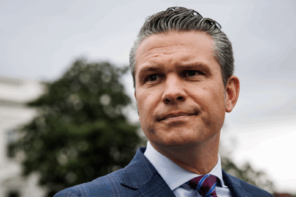 Oops! U.S. Defense Secretary Shares Secrets, But President Trump Has His Back! Trump stands behind Hegseth after attack plans shared in Signal chat