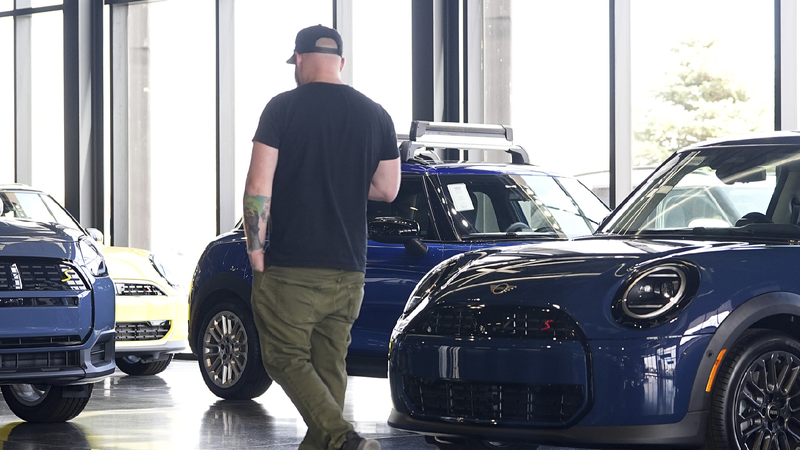 US_consumer_confidence_plummets_to_COVID-era_low - My Global News: Young Voices U.S. consumer confidence plummets to COVID-era low