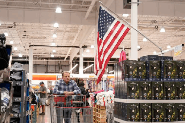 Why Your Stuff Might Cost More: Tariffs Explained π Unintended consequences of U.S. tariff policy for American consumer