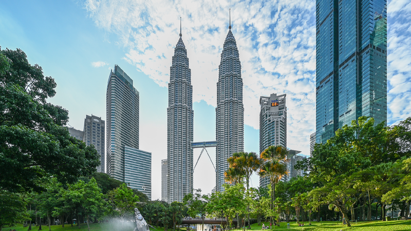 Xi Jinping arrives in Malaysia's Kuala Lumpur for state visit