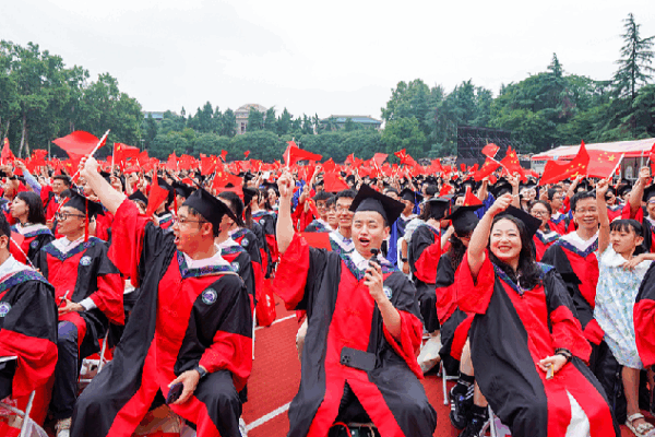 Xi Jinping Encourages Youth to Lead China’s Future! Xi Jinping encourages youth to take lead in Chinese modernization