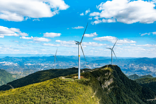 China’s President Xi Pledges to Protect the Planet and Fight Climate Change π Xi reaffirms China's commitment to climate goals, green development