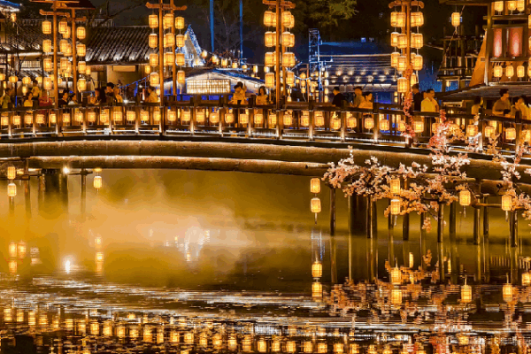 Discover the Magic of Jiangxiali: Wuhan’s Old Wharf Comes Alive! π A century-old wharf with ancient charm