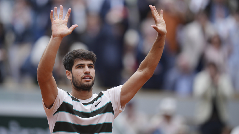 Alcaraz, Swiatek launch title defenses amid emotional Nadal farewell