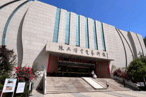 Discover the Magic of Ding Porcelain at Hebei’s Coolest Art Museum! Art museum helps promote Ding porcelain culture in Hebei