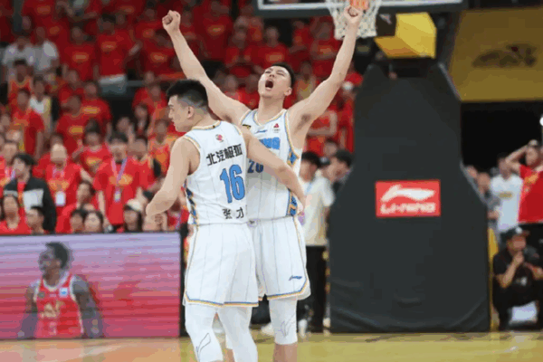 Beijing Ducks Win 94-92 Thriller to Stay in CBA Finals! Beijing Ducks edge Guangsha Lions 94-92 to stay in fight for CBA title