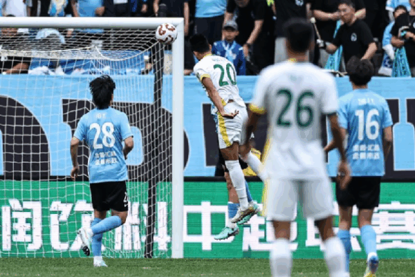 Beijing Guoan Wins Fourth Game in a Row, Stays Unbeaten in Chinese Super League! Beijing defeat Dalian for fourth straight win, stay undefeated in CSL