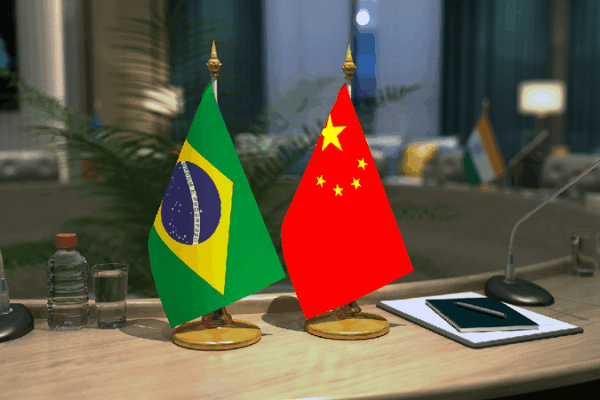 Brazil’s President Lula Cheers China’s Response to US Tariffs π Brazil's Lula hails China's 'admirable' moves against U.S. tariffs