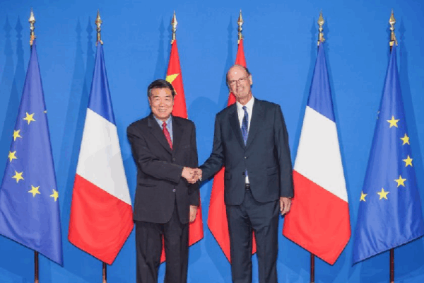 China and France Team Up to Boost Friendship and Trade! China and France vow to deepen economic cooperation
