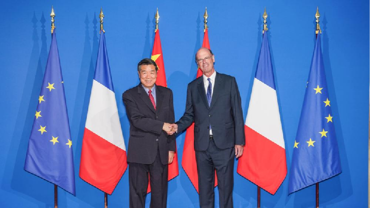 China_and_France_vow_to_deepen_economic_cooperation - My Global News: Young Voices China and France vow to deepen economic cooperation