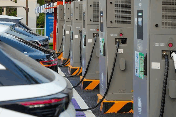 China’s Car Group Warns: Let’s Keep the NEV Market Fair! πβ‘ China auto group warns of harmful NEV market 'involution'