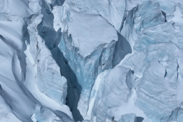 China’s First Airborne Adventure to Study Moving Glaciers in Xizang! China launches first marine glacier aerial research in Xizang video poster