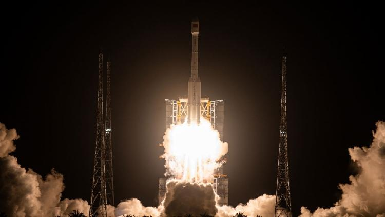 China Sends New Communication Satellite into Space! ๐ China launches new communication satellite