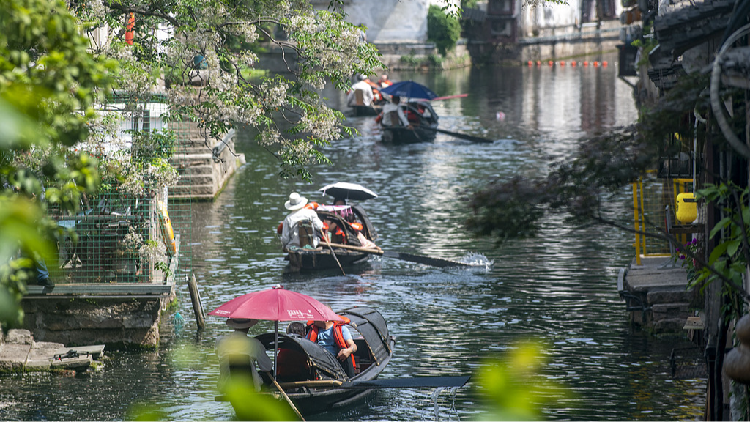 China sees surge in travel and cultural tourism during Labor Day