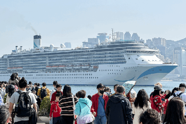China’s Cruise Boom: Big Ships and Big Adventures! 🚢✨ China's 'Cruise+' economy gains momentum as market heats up