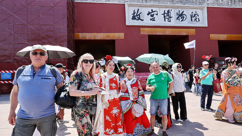 Chinas_May_Day_travel_rush_sees_surge_in_domestic__outbound_tourism - My Global News: Young Voices China's May Day travel rush sees surge in domestic & outbound tourism