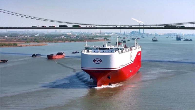 China’s Super Ships: Sending Thousands of Electric Cars Around the World! π’β‘π China's automakers ramp up fleet delivery