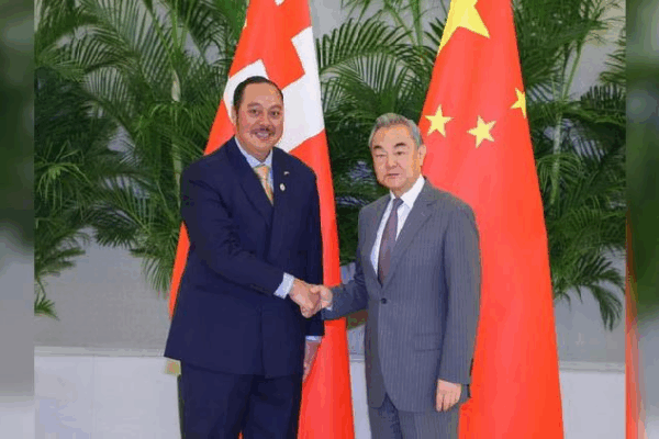 Chinese Foreign Minister Meets Tonga’s Crown Prince to Boost Friendship ๐ค Chinese FM, Tonga's Crown Prince highlight mutual support