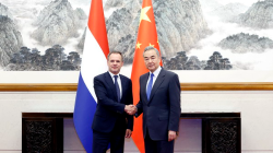 China and the Netherlands Build Stronger Friendship! Chinese Foreign Minister Wang Yi meets his Dutch counterpart