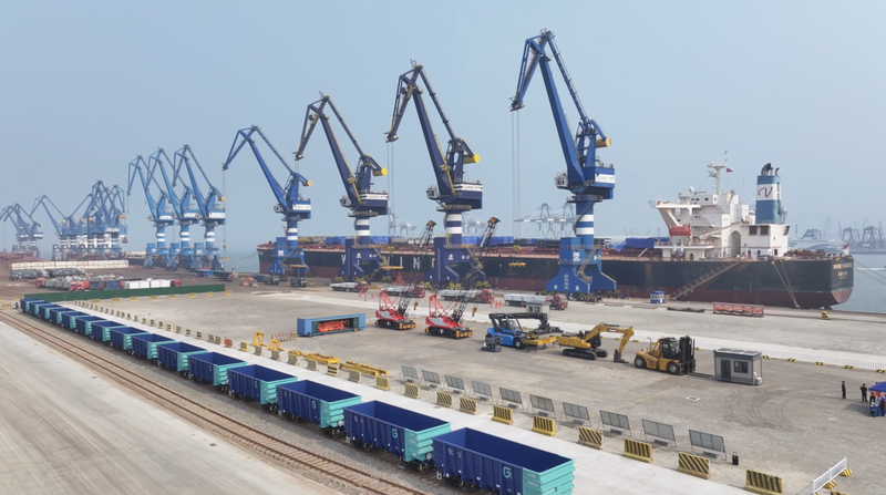 Big Ships, Big Moves: China’s Break-Bulk Cargo Exports Grow Chinese break-bulk cargo exports see growth, reach diversified markets video poster
