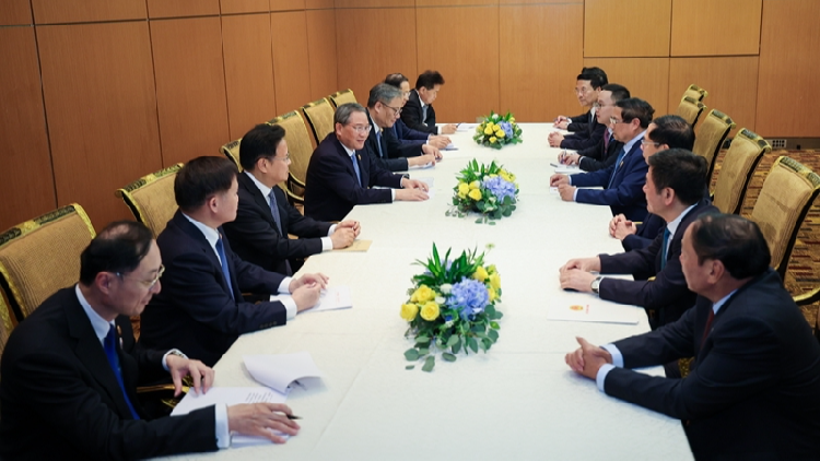 Chinese_premier_calls_for_advancing_China-Vietnam_cooperation - My Global News: Young Voices Chinese premier calls for advancing China-Vietnam cooperation