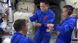New Microbe Discovered on China’s Space Station! ๐๐ฆ Chinese scientists discover a novel species in China Space Station
