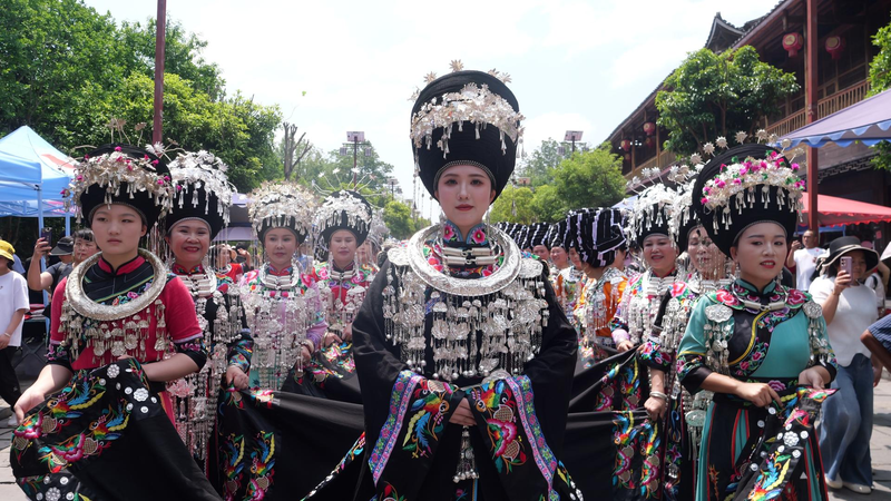 Colorful celebrations mark Miao people's annual April 8th Festival