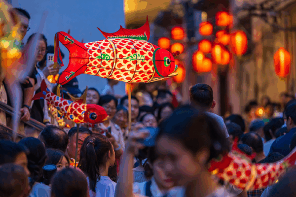 How China’s Shoppers Keep the Economy Strong! ๐๏ธ Domestic demand key to China tackling external challenges