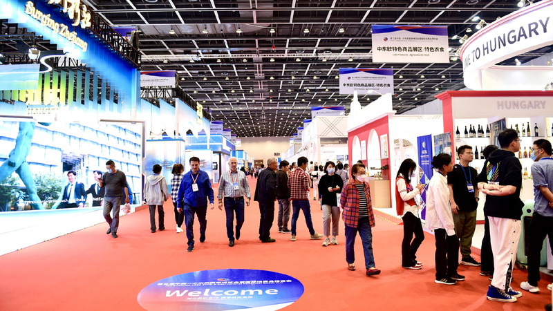 Exploring stories behind the 4th China-CEEC Expo