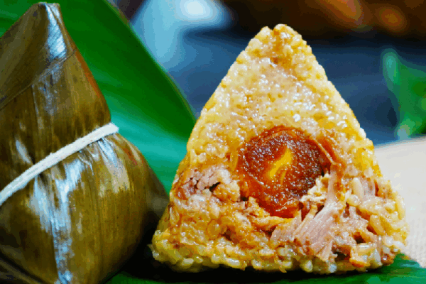 Discover Hele Zongzi: Hainan’s Delicious Rice Dumpling Treat! Hele zongzi: A must-try delicacy in Hainan's Wanning