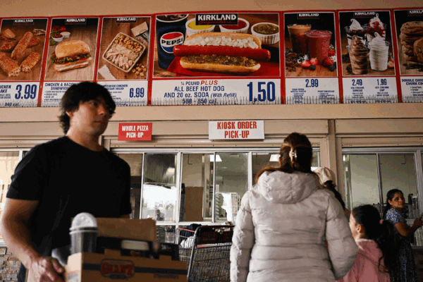 Tariff Troubles: How Taxes on Imports Affect Us All! π² How new tariffs cripple U.S.' economy