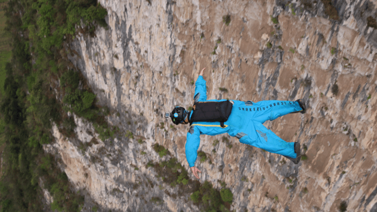 Live: Soaring above the gorge: extreme sports take flight in Yunnan