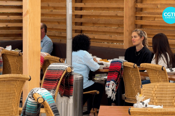 How LA Restaurants Are Dealing with New Tariffs ๐๐ฎ Los Angeles restaurants adapt to latest tariffs video poster