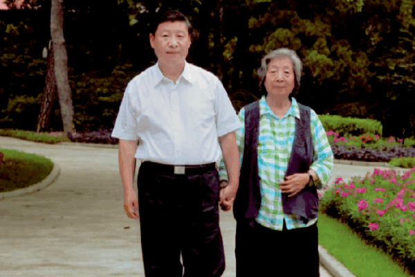 How President Xi Jinping Honors His Mother’s Heart ❤️ Mother's Day: How Xi Jinping lives up to his mother's heart