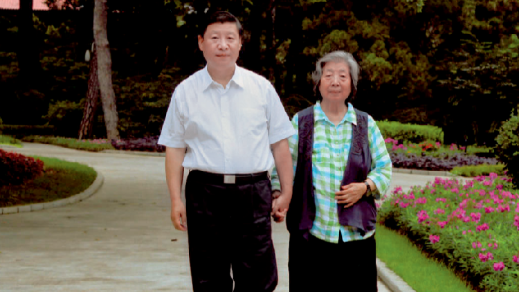 Mother's Day: How Xi Jinping lives up to his mother's heart