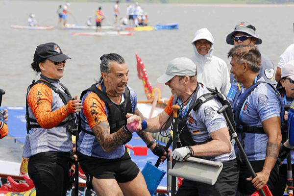 Dragon Boats Make a Splash at Nanchang’s Exciting Festival! ๐๐ฃโโ๏ธ Nanchang International Dragon Boat Race ignites passion