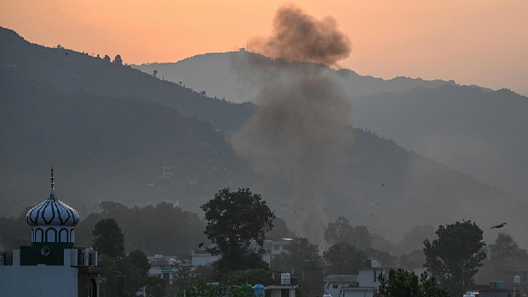 Pakistan_claims_downing_5_jets_after_Indian_air_strikes_kill_8 - My Global News: Young Voices Pakistan claims downing 5 jets after Indian air strikes kill 8