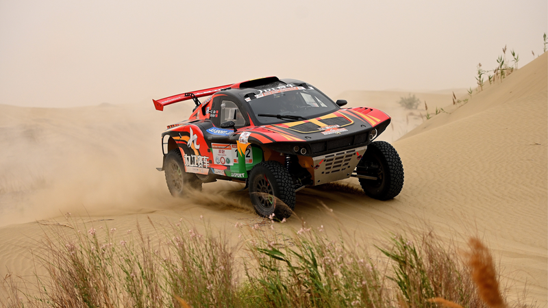 Racers are pushed to their limits in Stage 8 of Taklimakan Rally video poster
