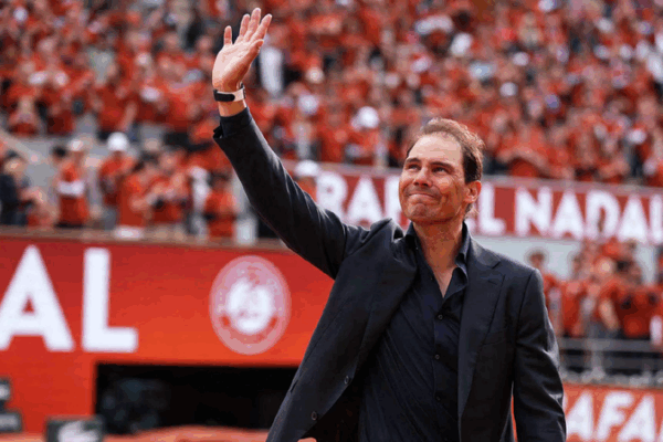 Rafael Nadal’s Emotional Farewell at the French Open ๐พ Rafael Nadal honored at French Open