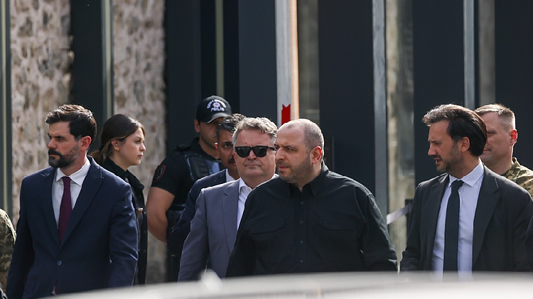 Russia, Ukraine agree to exchange 1,000 POWs each: Ukrainian minister