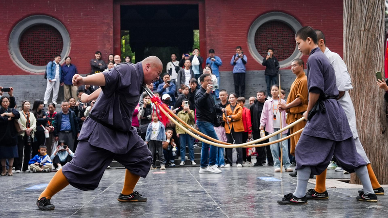 Shaolin_monks_amaze_with_silver_spear_throat_performance - My Global News: Young Voices Shaolin monks amaze with silver spear throat performance