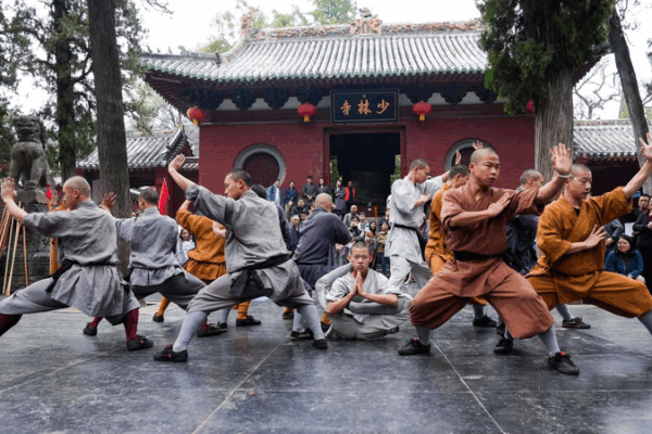 Shaolin Monks Showcase Incredible Flexibility in Soft Kung Fu 🤸♂️ Shaolin monks show amazing flexibility in soft kung fu