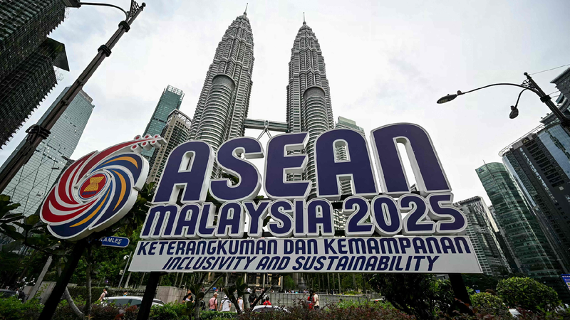How China and ASEAN Are Teaming Up in Tough Trade Times! ππ€ Stronger China-ASEAN partnership amid U.S. trade war