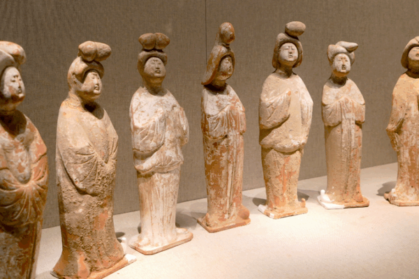 Journey Back in Time: Meet the Tang Dynasty Pottery Figures Tang Dynasty pottery figurines: Reflections of a flourishing era