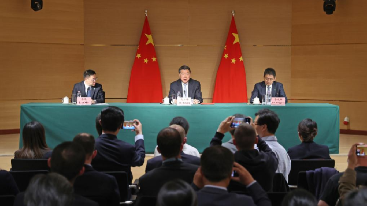 Big Tariff Changes: A New Start for China and the U.S. ๐ Tariff retreat: A breakthrough born of necessity