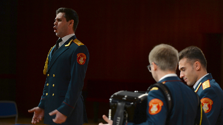 The timeless art of the Alexandrov Ensemble