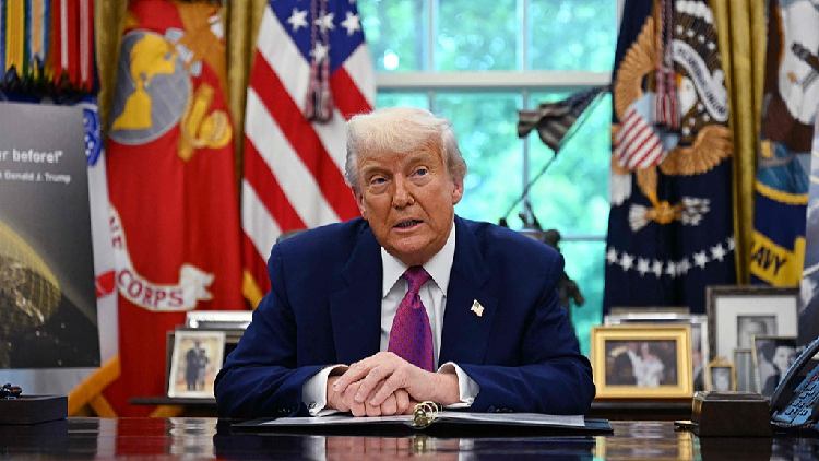 Understanding Approval Ratings: Why Leaders’ Popularity Goes Up and Down ππ Trump's approval rating ticks lower